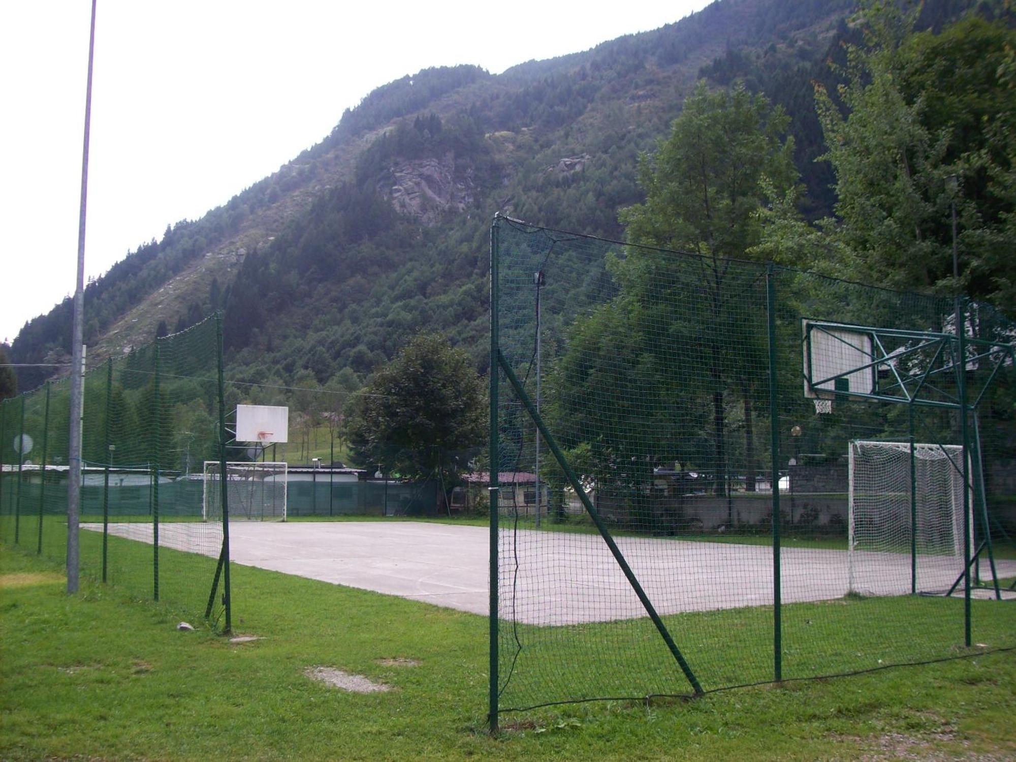 Campodolcino Camping Exterior photo